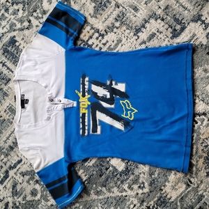 Fox Women's large t-shirt. Blue and white in color. True to size.